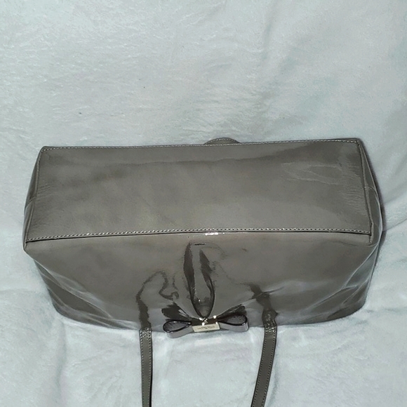Kate Spade Veranda Place Patent Small Evie Tote - Picture 12 of 16